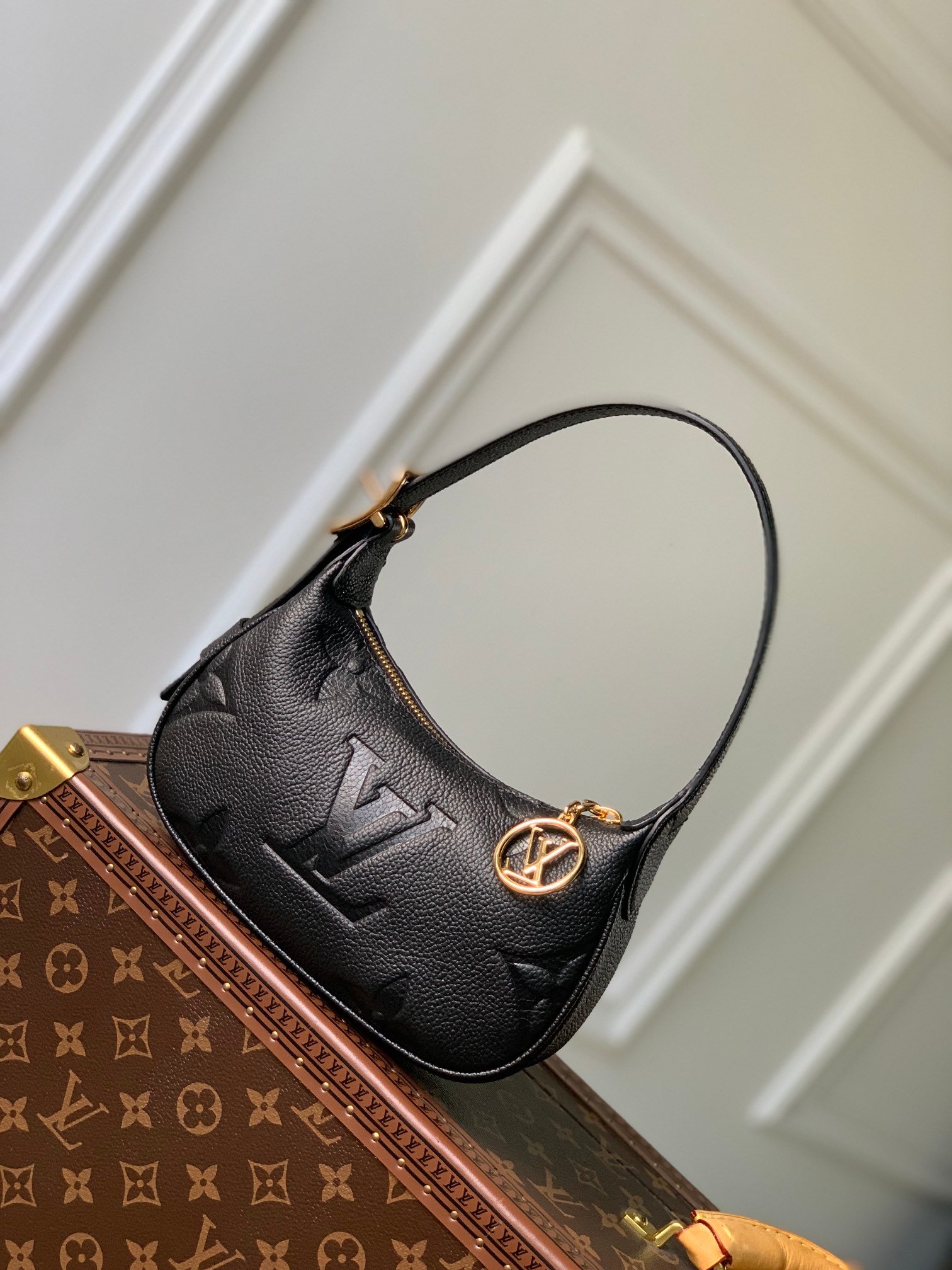 Louis Vuitton Mini Moon Bag M46692-20.5 x 11 x 5CM