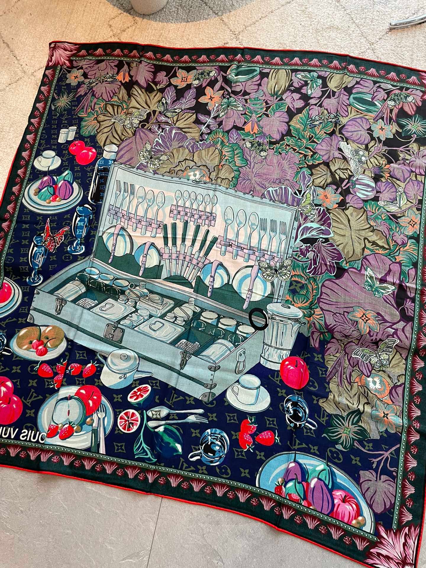 Louis Vuitton Square Towel-140*140CM - Image 3