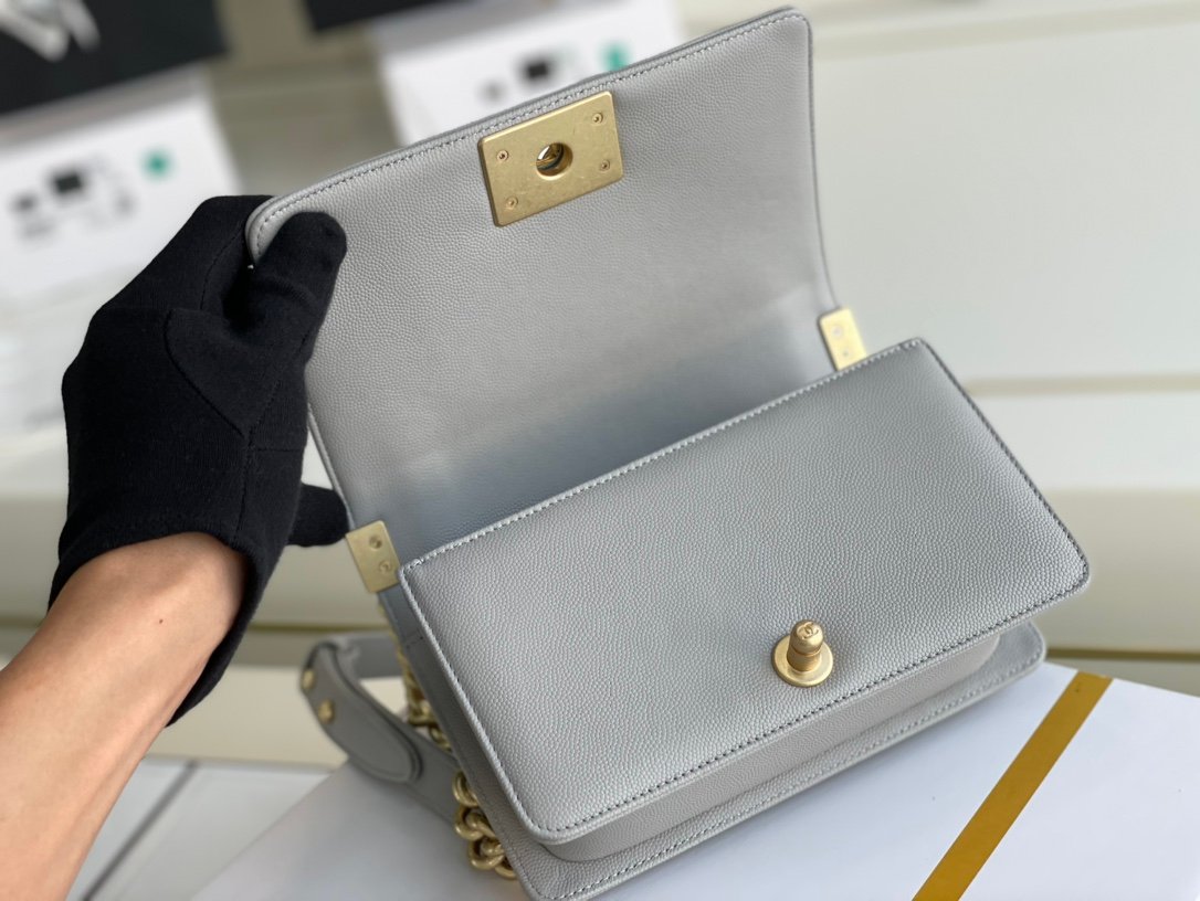 Ch@nel Boy Bag-Caviar-20CM - Image 3