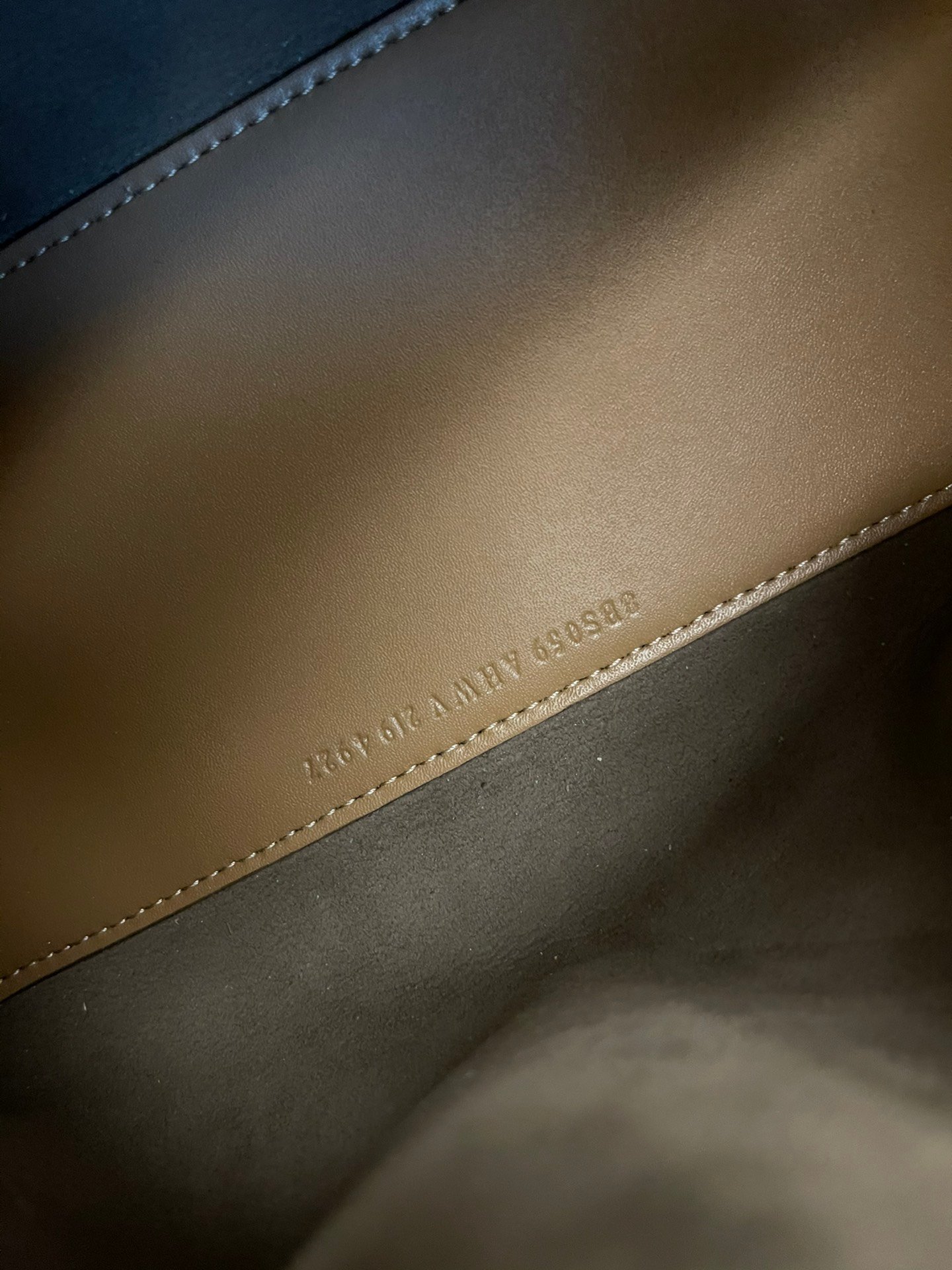 Fendi Pomodorino-21.5x14x17CM - Image 5