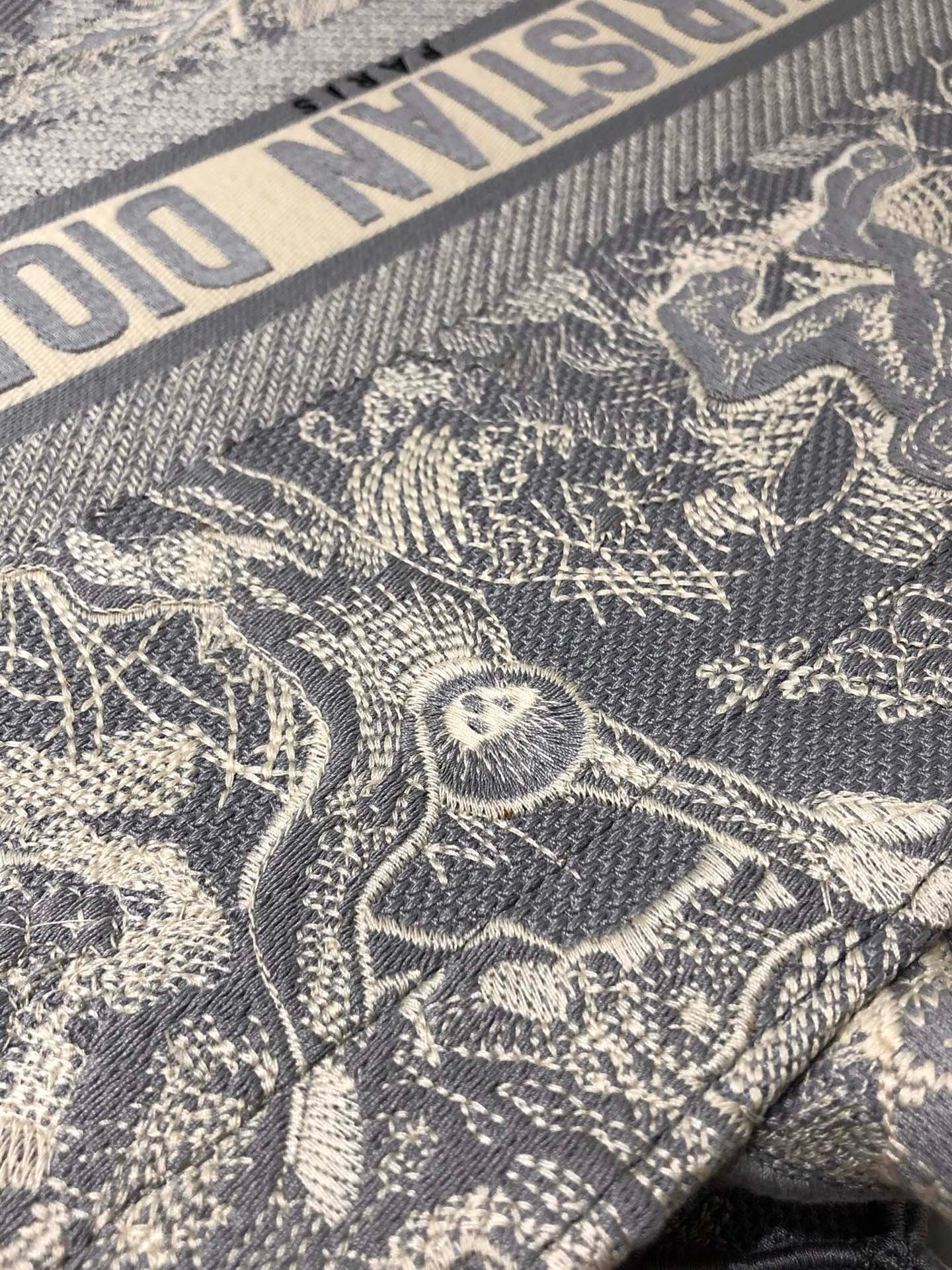 Diro Book Tote Bags-42*32*5CM - Image 7