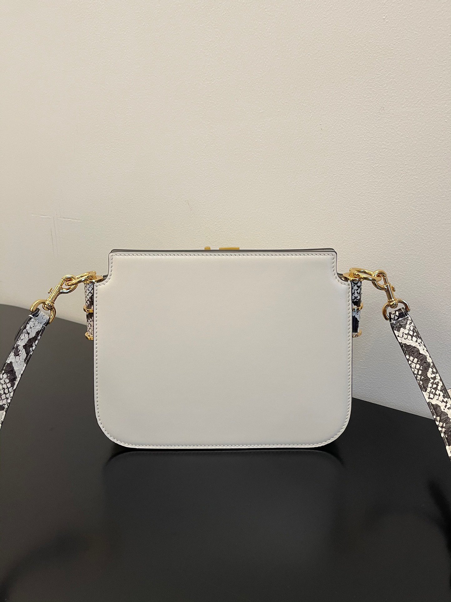 Fendi Touch Handbags-26.5*19*10CM - Image 6