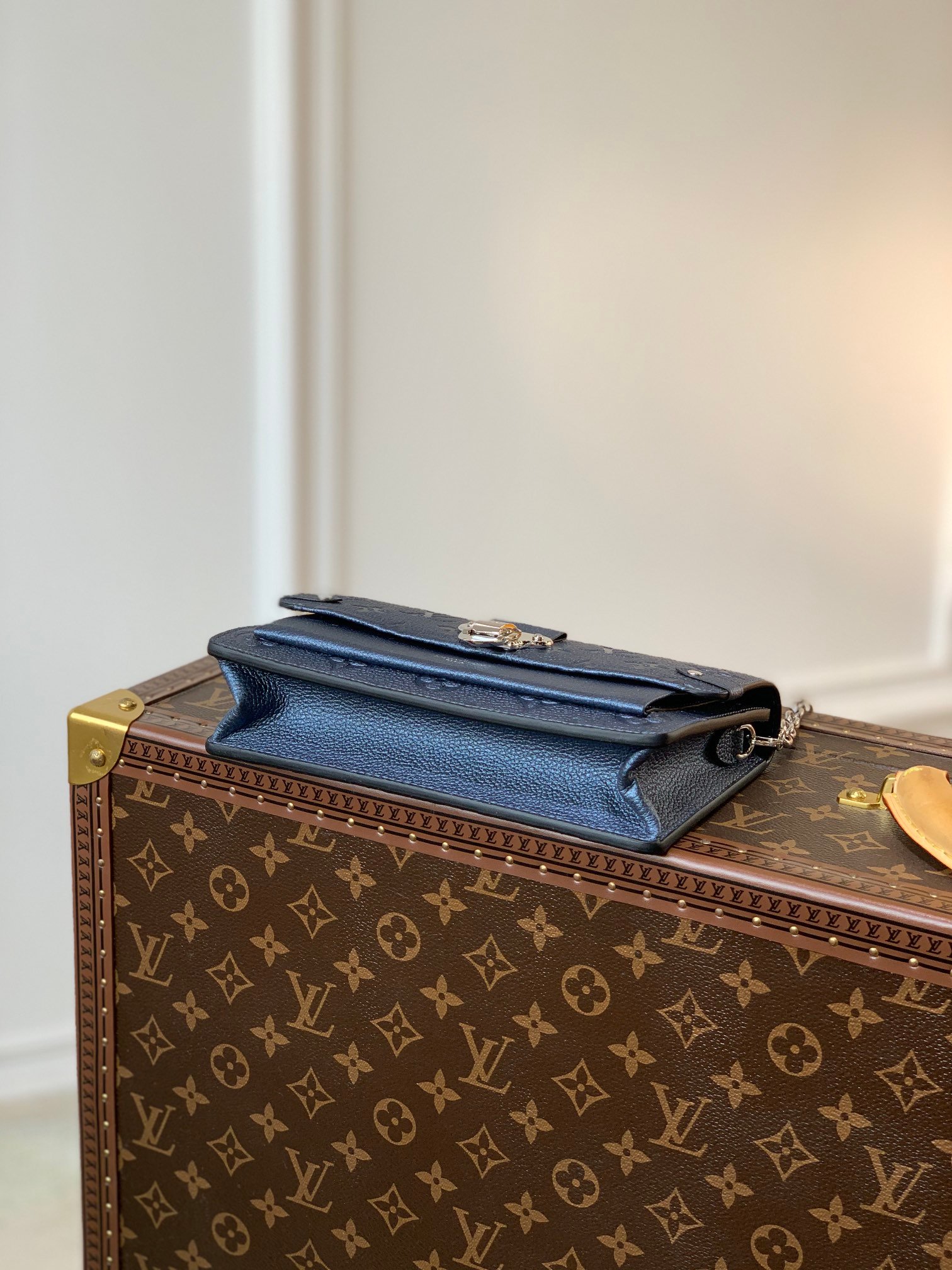 Louis Vuitton Vavin Handbags-19*13*4CM - Image 8