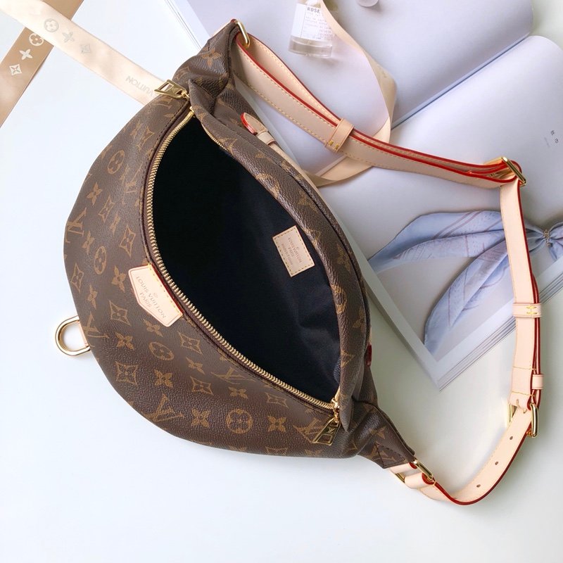 Louis Vuitton Bum Bag-37*14*13CM - Image 6