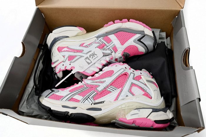 000-44.jpg Balenciaga Runner